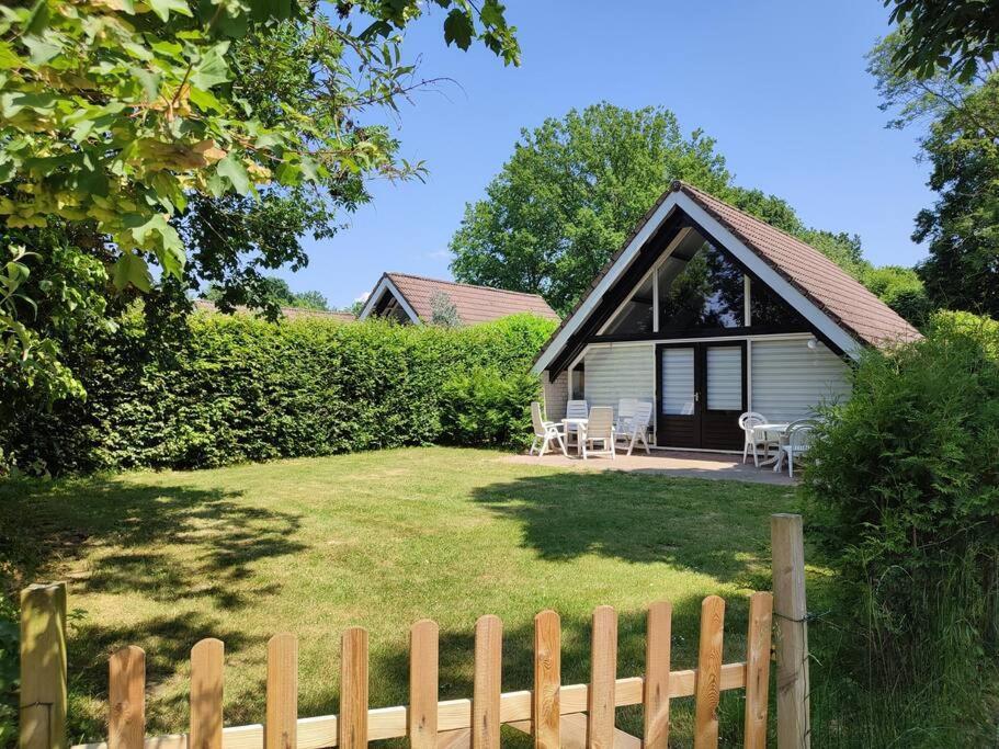 Vrijstaande Recreatiebungalow Met Slaapvide Posterholt 外观 照片