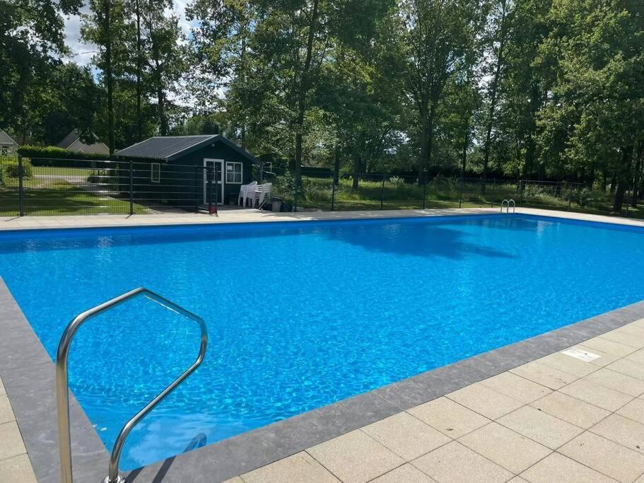 Vrijstaande Recreatiebungalow Met Slaapvide Posterholt 外观 照片