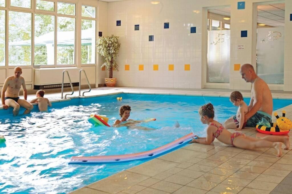 Vrijstaande Recreatiebungalow Met Slaapvide Posterholt 外观 照片